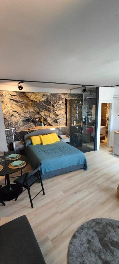 Victoria Loft Bed & Breakfast Castell de Ferro Exterior photo